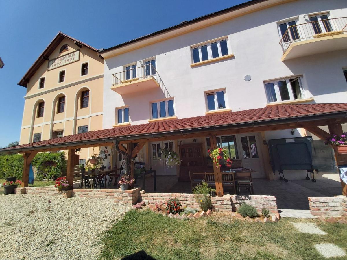 ליוטומר Mill House Apartment And Camping מראה חיצוני תמונה