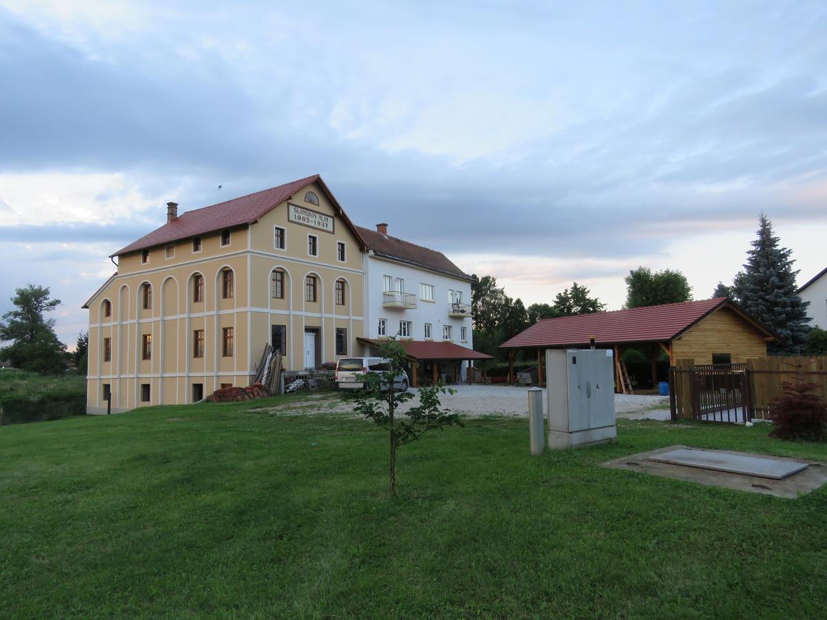 ליוטומר Mill House Apartment And Camping מראה חיצוני תמונה